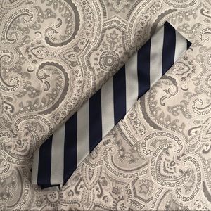 NWT NAUTICA navy and silver tie